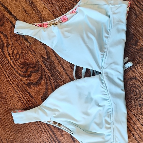 Maaji Floral Reversible Bikini Top with Pink and Orange Accents Size M - Picture 5 of 8